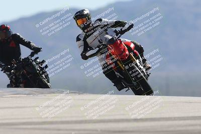 media/Oct-13-2025-Moto Forza (Mon) [[a66d839500]]/4-C Group/Session 4 (Turn 9)/